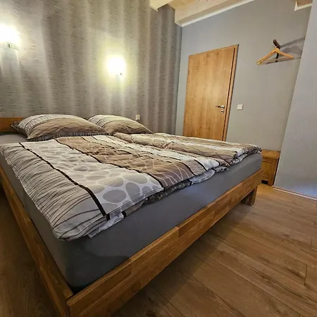 Zur Alten Scheune Goeringen Appartement *